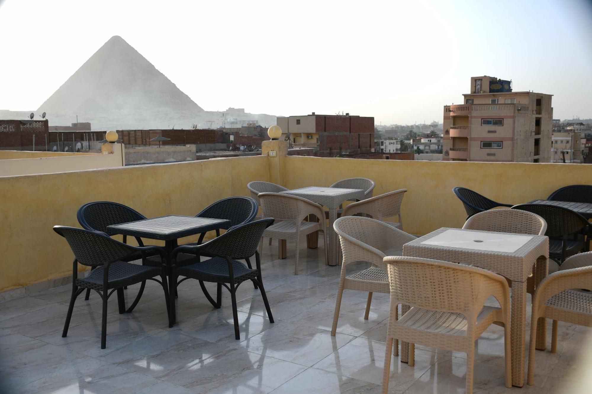 Grand Golden Pyramids View Hotel Kafret el-Gabal Kültér fotó