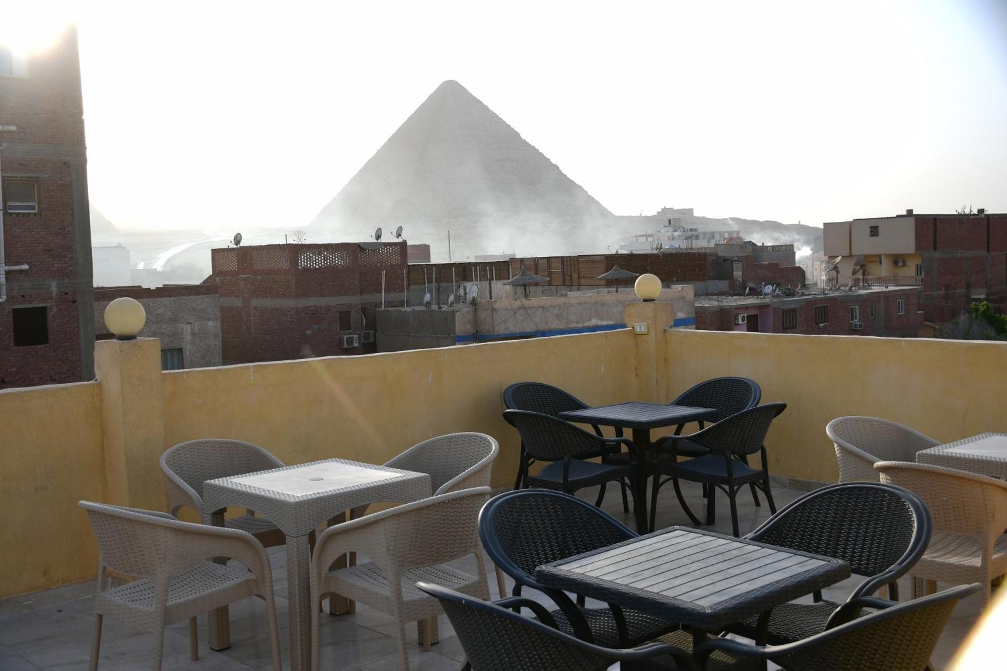 Grand Golden Pyramids View Hotel Kafret el-Gabal Kültér fotó