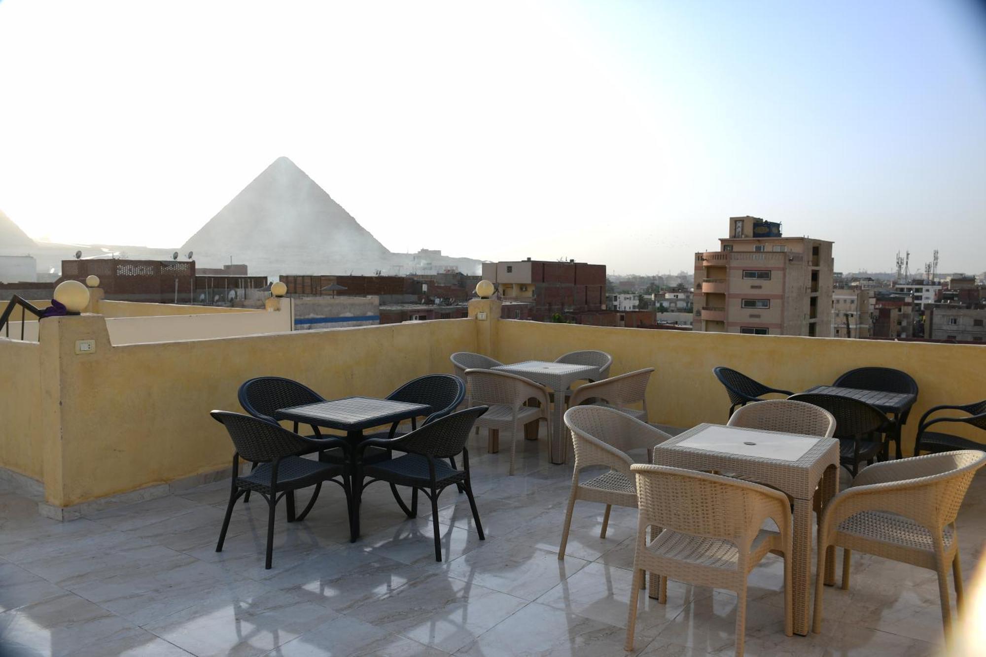 Grand Golden Pyramids View Hotel Kafret el-Gabal Kültér fotó