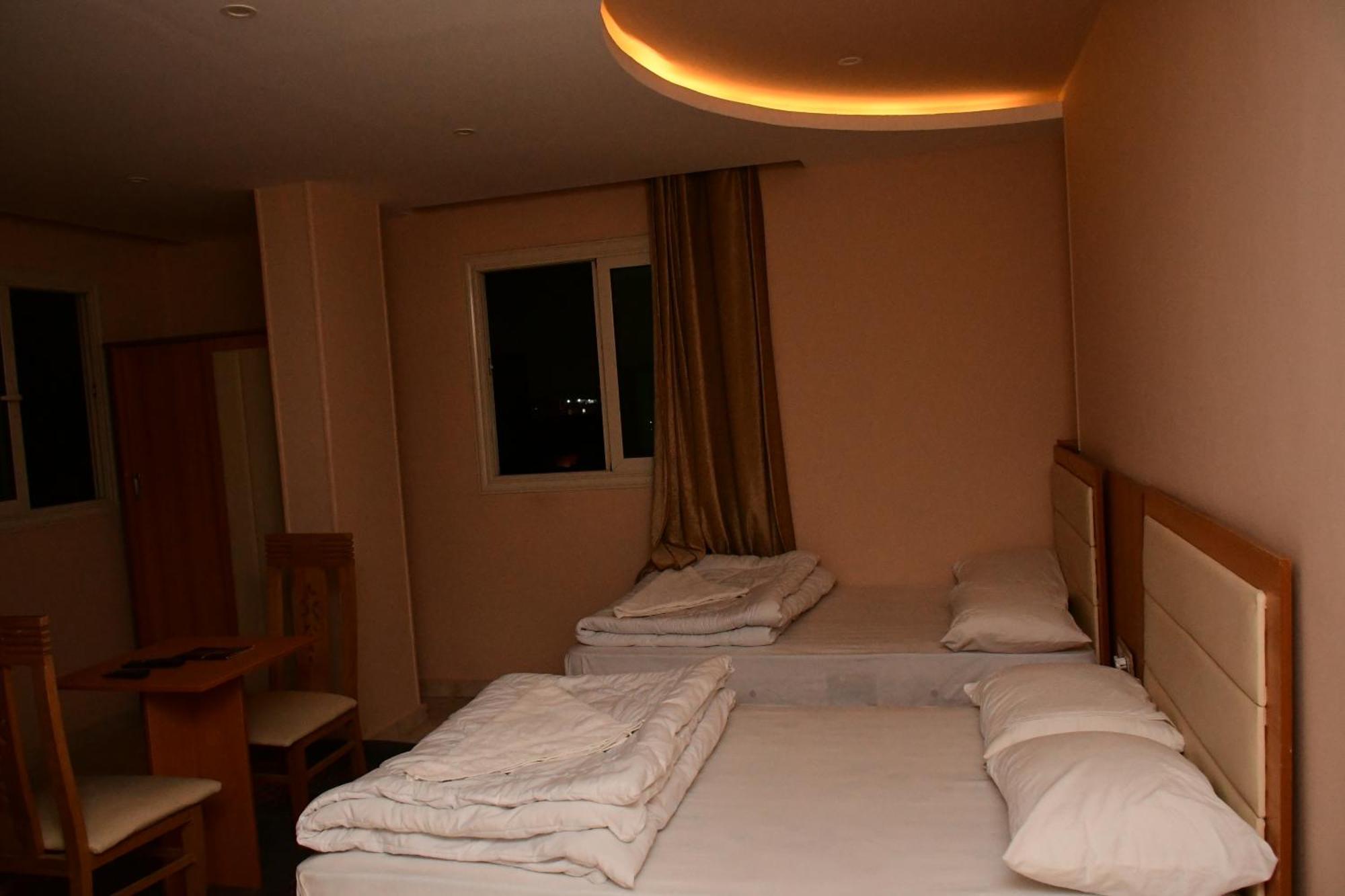 Grand Golden Pyramids View Hotel Kafret el-Gabal Kültér fotó