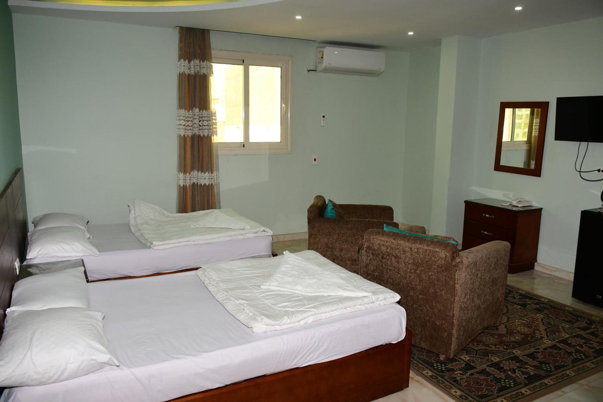 Grand Golden Pyramids View Hotel Kafret el-Gabal Kültér fotó